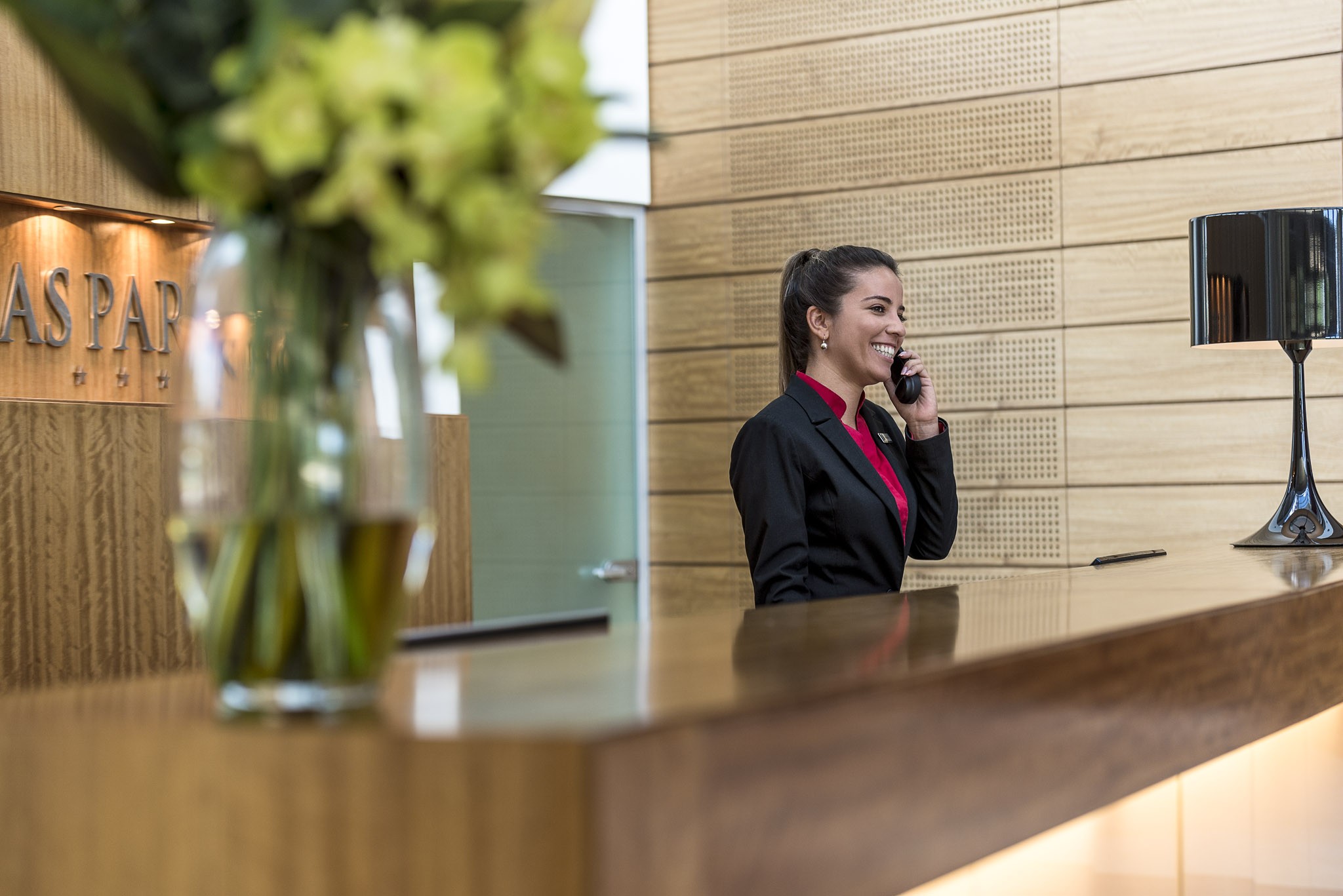 Portugal Lisboa Oeiras Porto Salvo Lagoas Park Hotel Lagoas Receção Colaborador