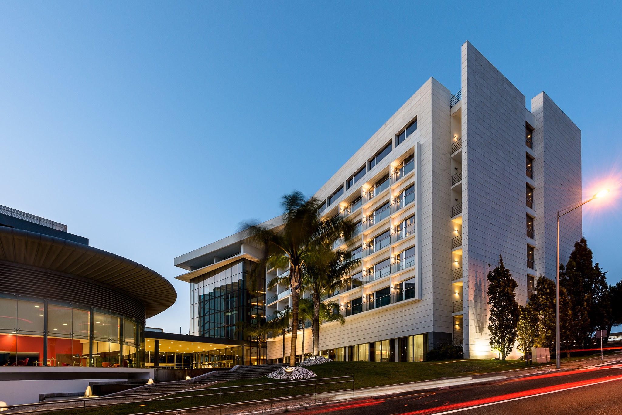 Portugal Lisboa Oeiras Porto Salvo Lagoas Park Hotel Lagoas Exterior Noite