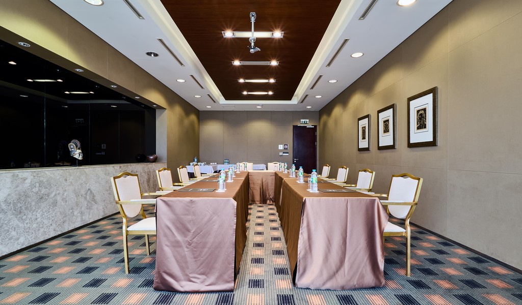 Angola Luanda Hotel HCTA Sala Reuniões Cabinda 1, 3 Ou 4 (1)