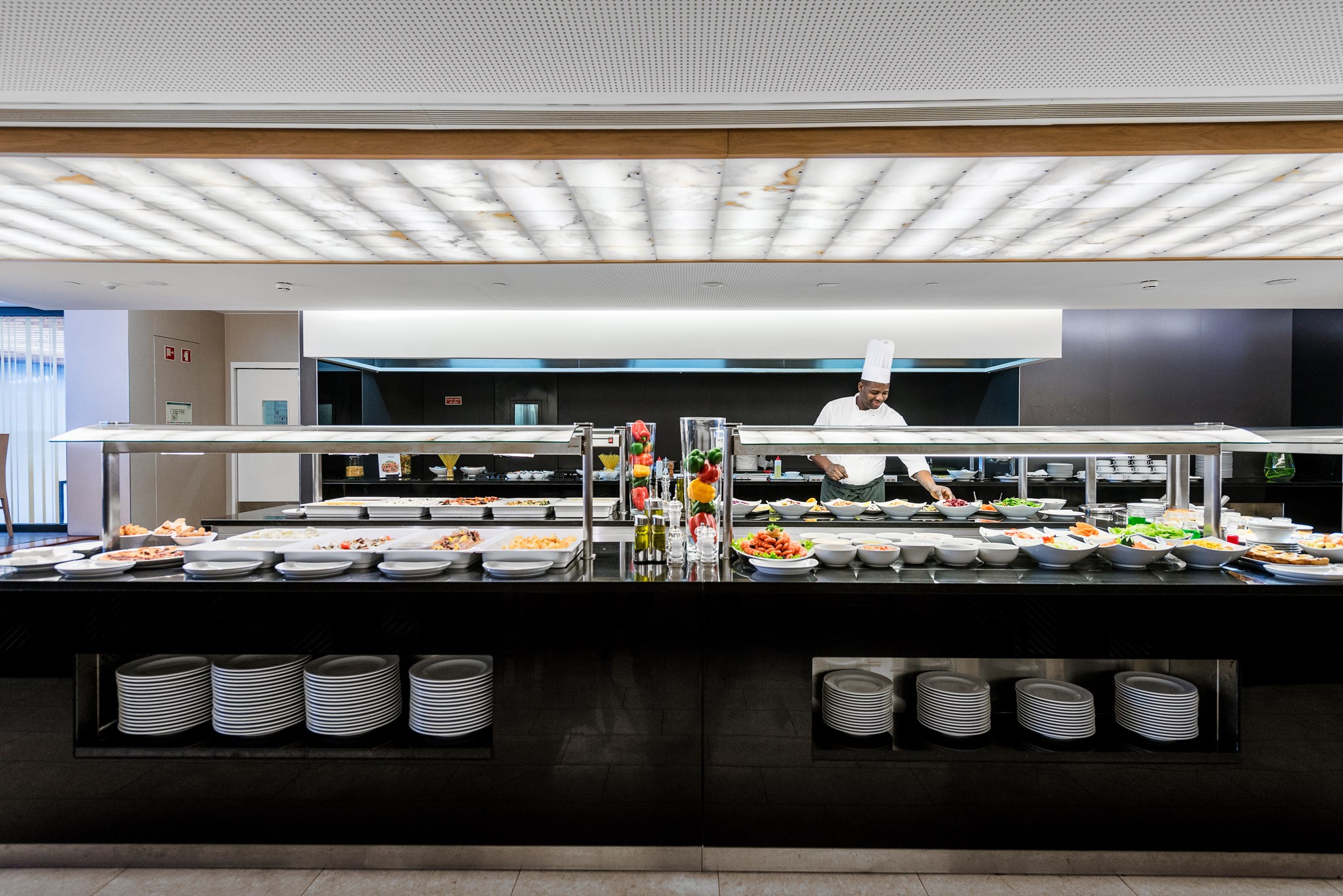 Angola Luanda Hotel Tropico Restaurante Coral Buffet