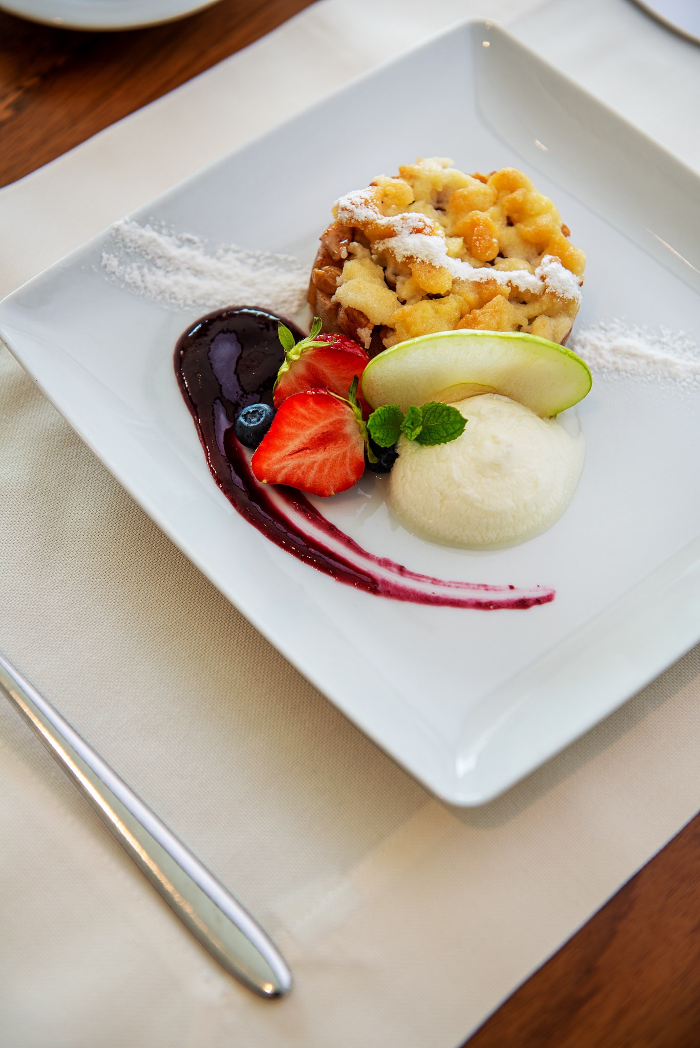 Portugal Lisboa Oeiras Porto Salvo Lagoas Park Hotel Lagoas Comida Sobremesa Crumble (1)