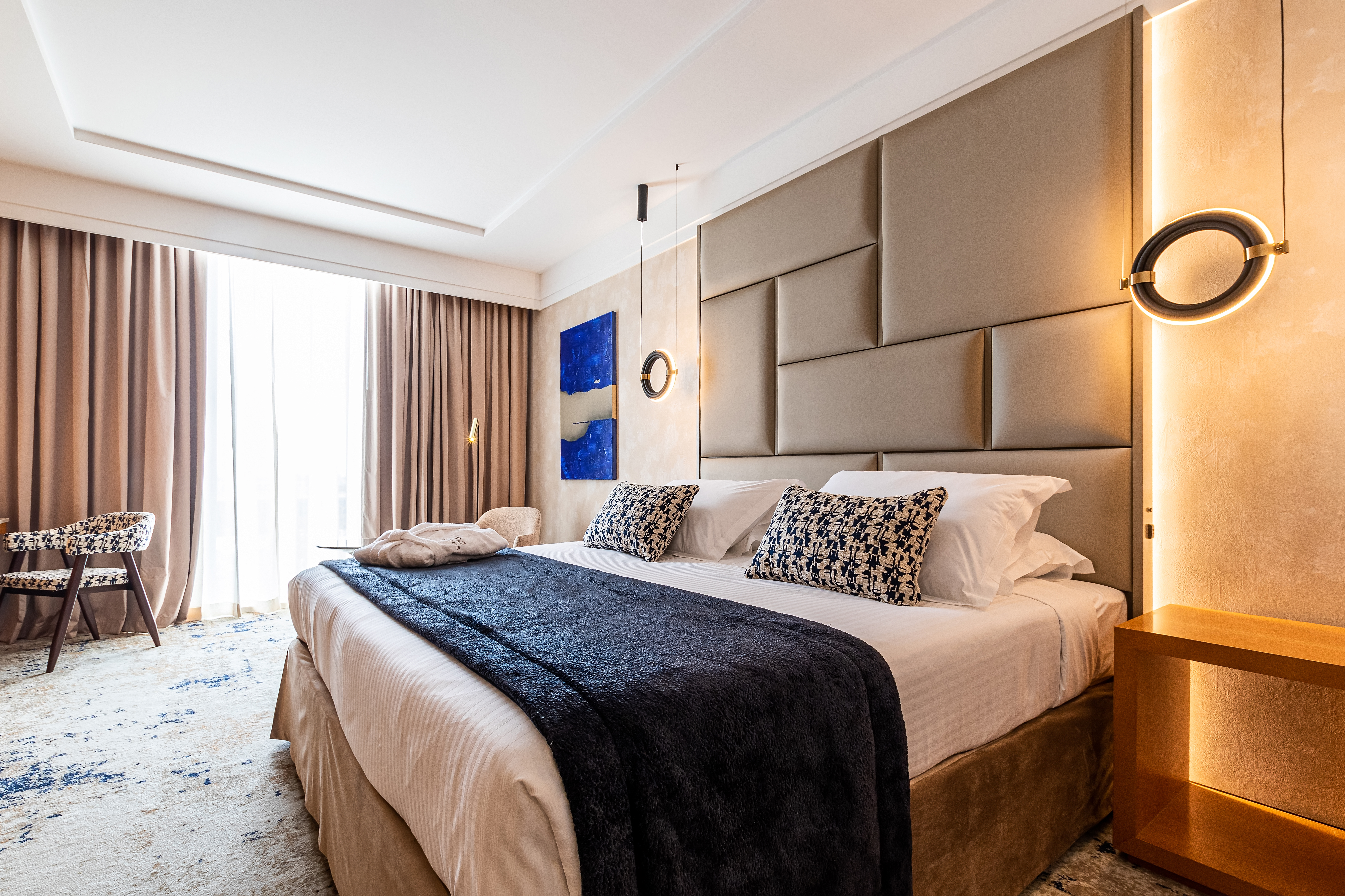 Standard Premium Deluxe_ Quarto Angola Luanda Hotel HCTA (3)