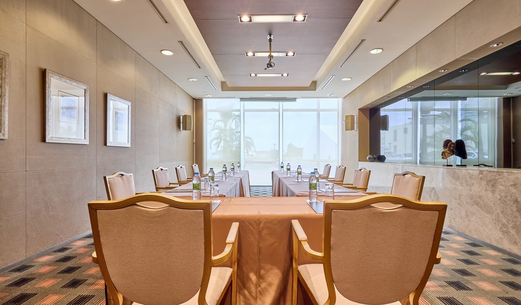 Angola Luanda Hotel HCTA Sala Reuniões Cabinda 1, 3 Ou 4 (2) (1)