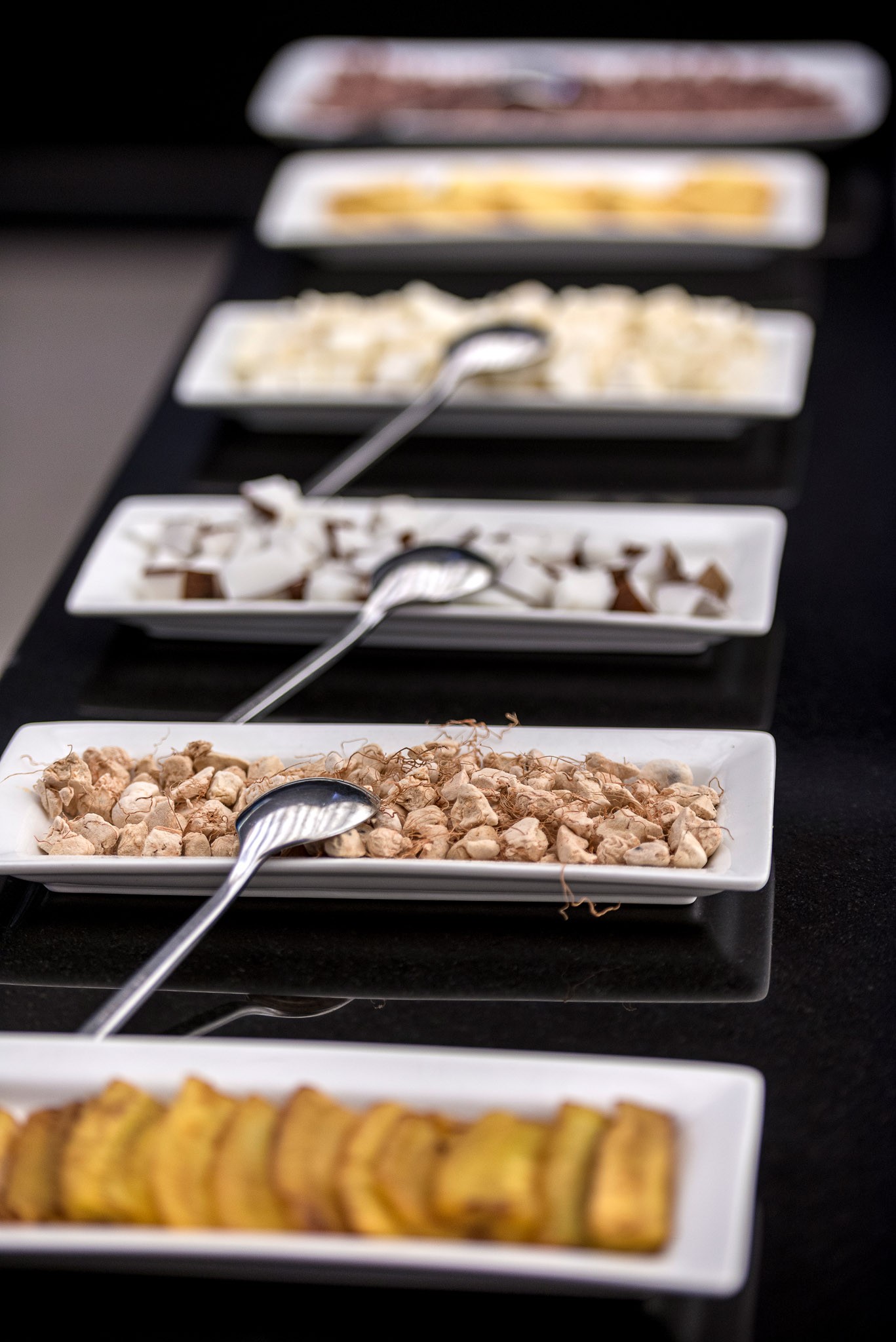 Angola Luanda Hotel Tropico Restaurante Coral Buffet Frutos Locais