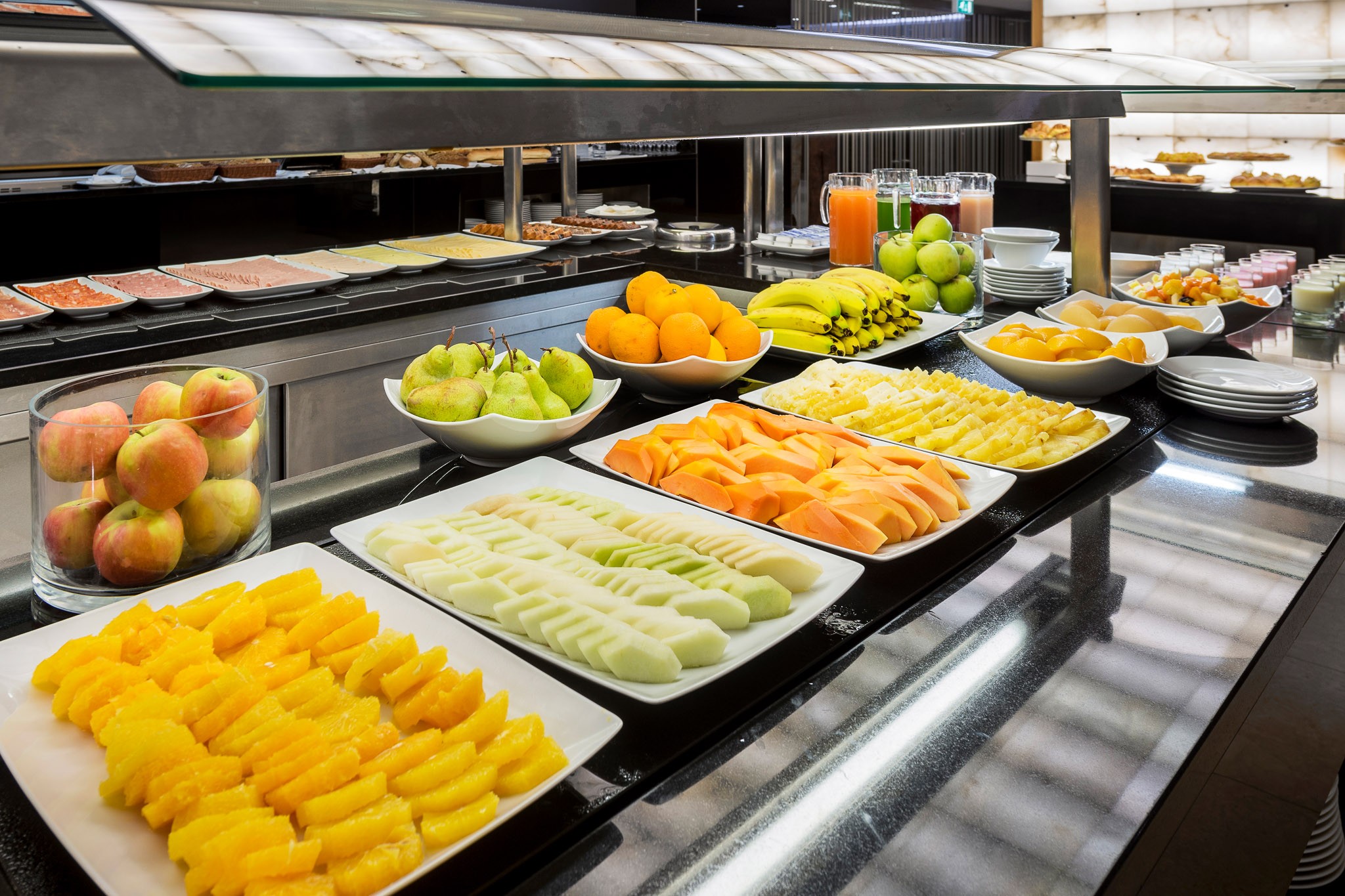 Angola Luanda Hotel Tropico Restaurante Coral Buffet Fruta